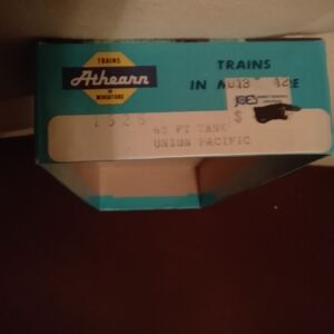 62 Ft Tank Train Model - Blue